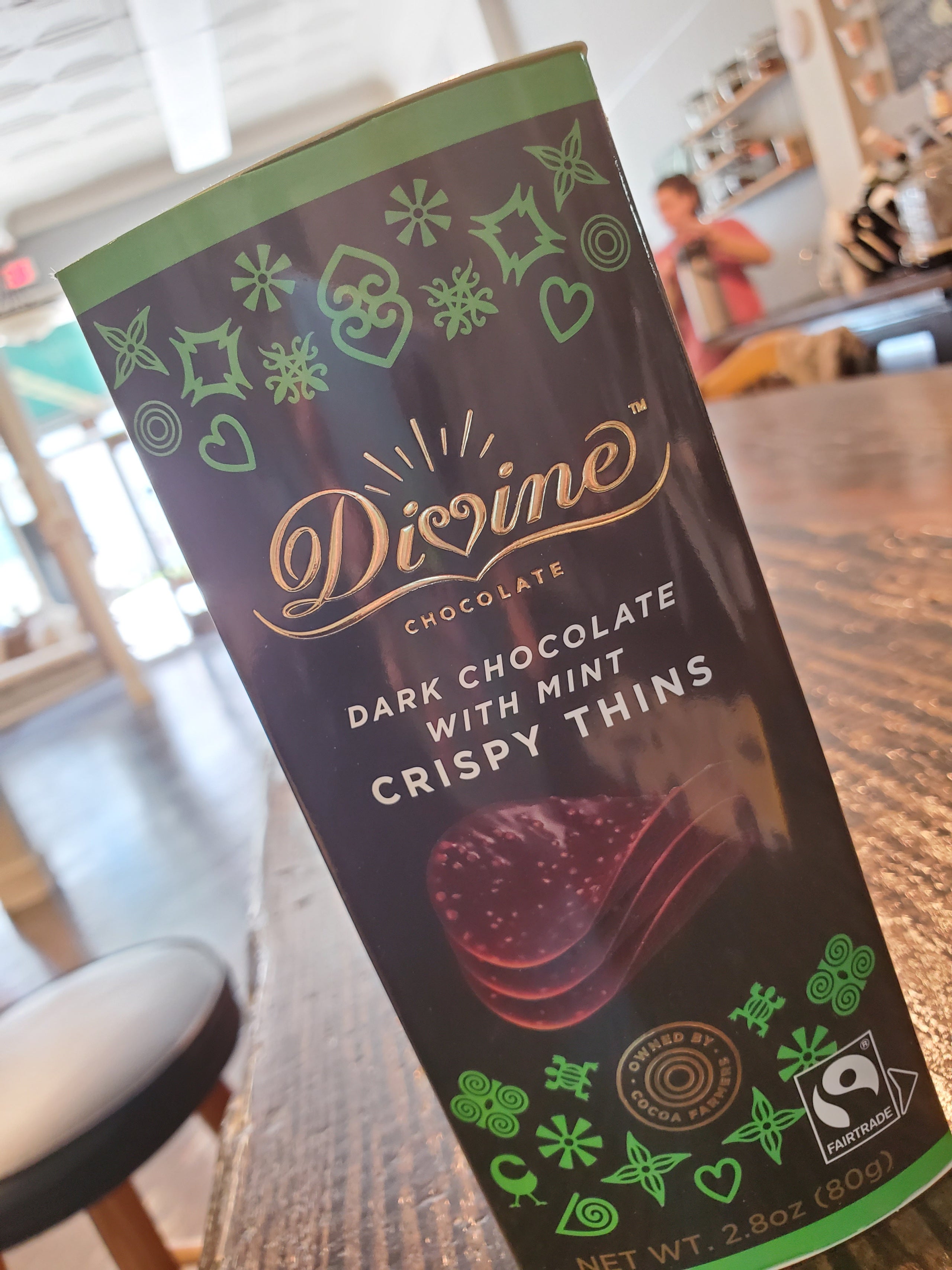 Divine Chocolate, Dark Chocolate w/ Mint Crispy Thins